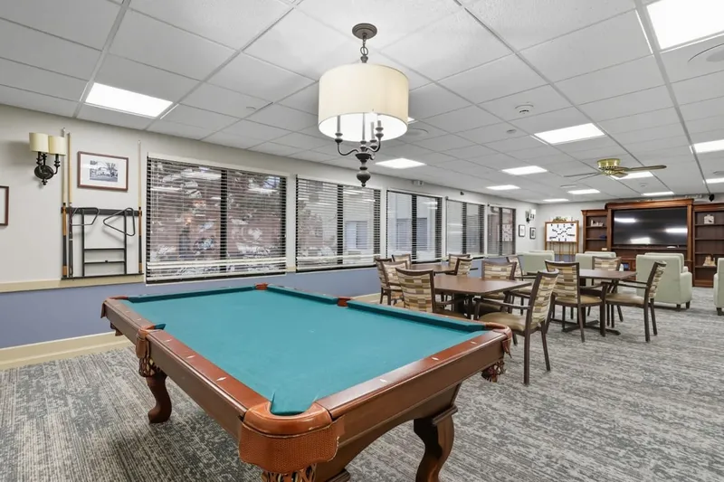 Sedgwick Plaza photo 4