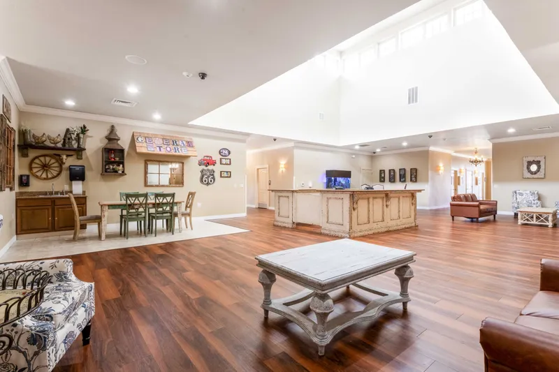 Shawnee Memory Care - senior living in Shawnee, Oklahoma - photo 12