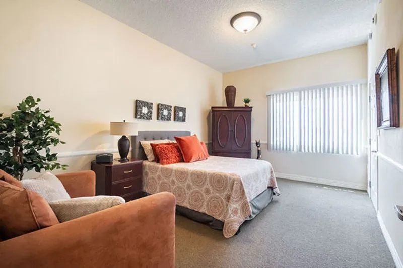 Silverado Beverly Place Memory Care Community photo 2