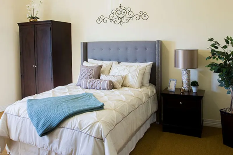 Silverado Beverly Place Memory Care Community photo 7