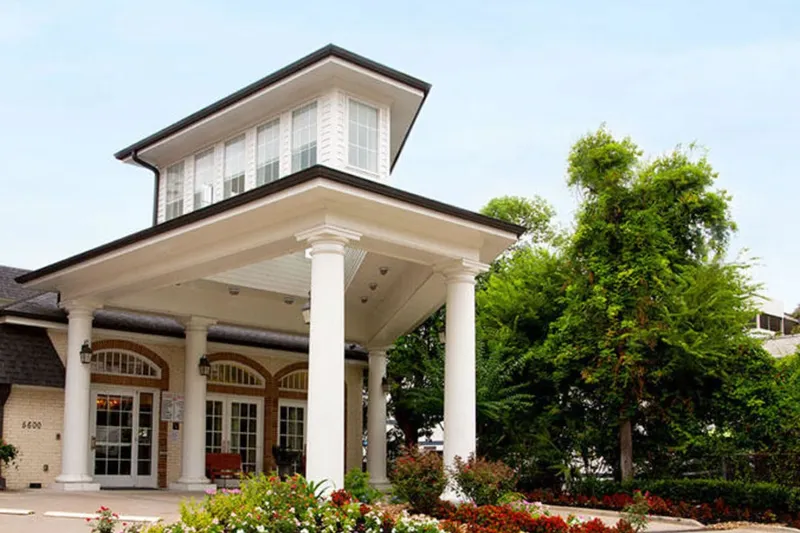 Silverado Hermann Park Memory Care Community photo 2