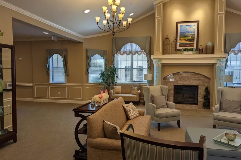 Silverado Lee’s Summit Memory Care Community community amenities in Lee's Summit, Missouri