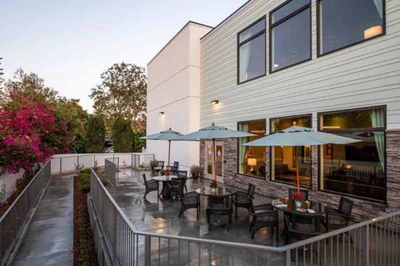 Silverado Rolling Hills Memory Care Community photo 3