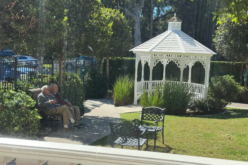 Silverado The Huntington Memory Care Community photo 4