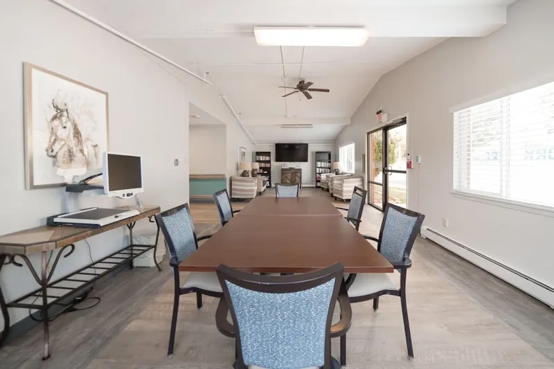 Skyline Ridge Skilled Nursing & Rehab - senior living in Cañon City, Colorado - photo 9