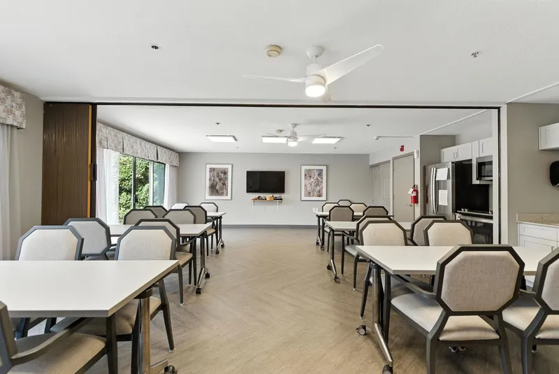 Solista Milwaukie - senior living in Milwaukie, Oregon - photo 12