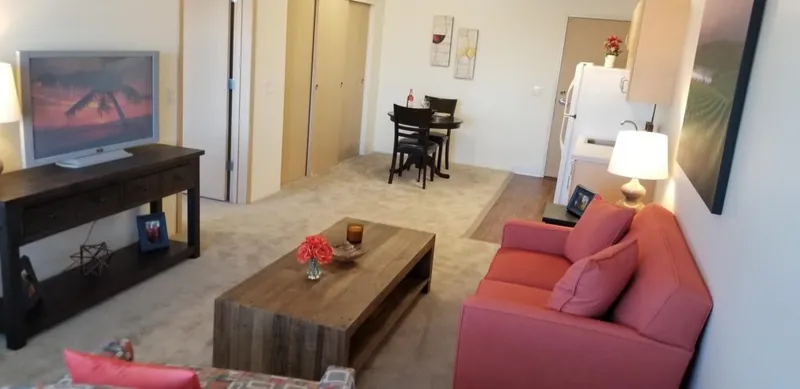 Solstice Senior Living at Apple Valley photo 4