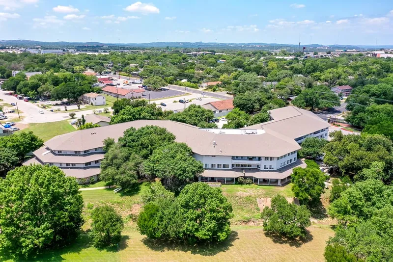 Solstice Senior Living at Austin photo 9