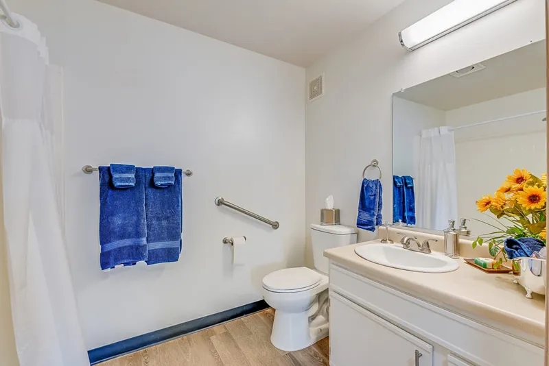 Solstice Senior Living at Bakersfield photo 2