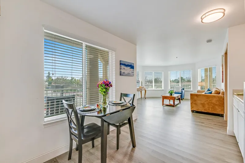 Solstice Senior Living at Bakersfield photo 3