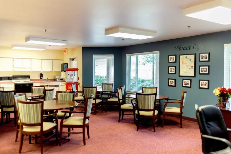 Solstice Senior Living at Bakersfield photo 8