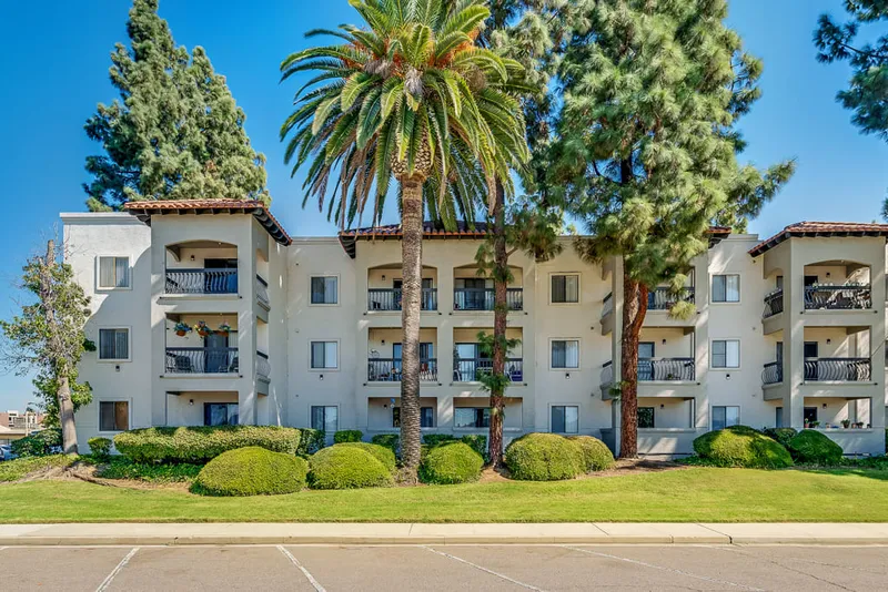 Solstice Senior Living at El Cajon photo 3