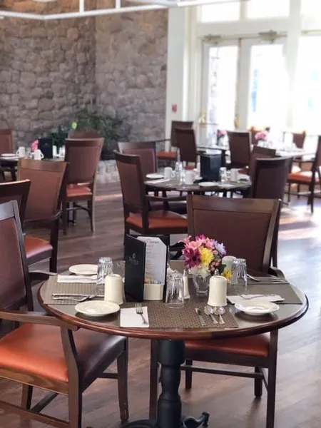 Solstice Senior Living at Guilford photo 4