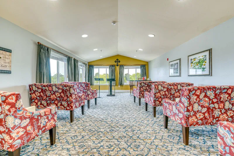 Solstice Senior Living at Lee's Summit - senior living in Lee's Summit, Missouri - photo 6