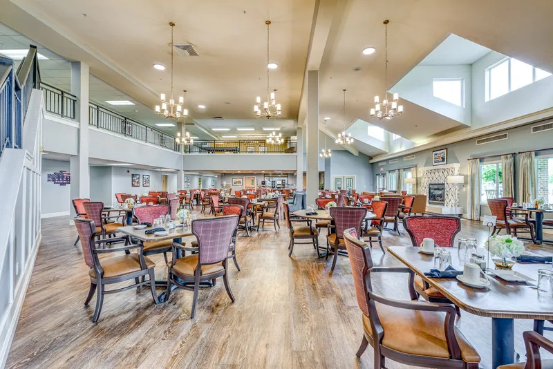 Solstice Senior Living at Lee's Summit - senior living in Lee's Summit, Missouri - photo 8