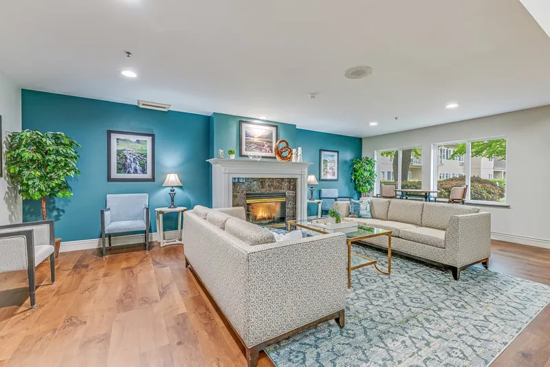 Solstice Senior Living at Normandy Park photo 4