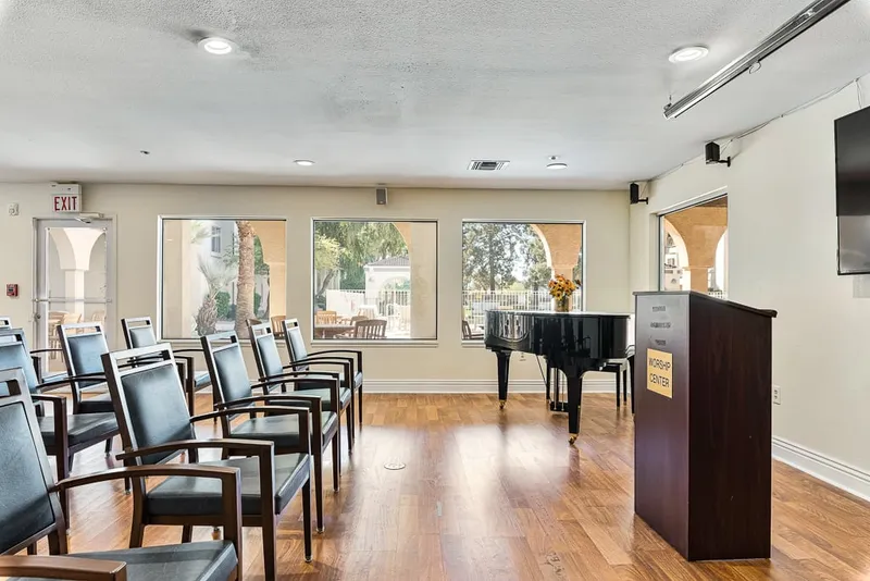 Solstice Senior Living at Sun City West photo 9