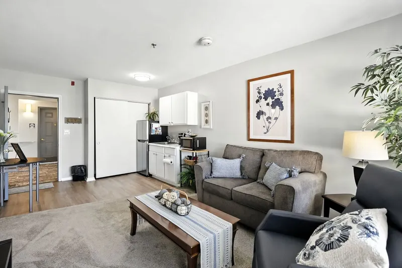 South Wind Heights photo 3