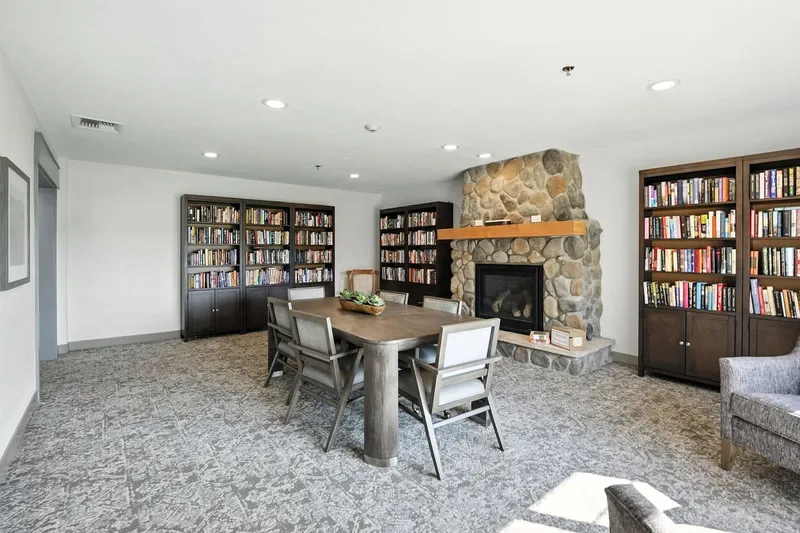 South Wind Heights photo 6