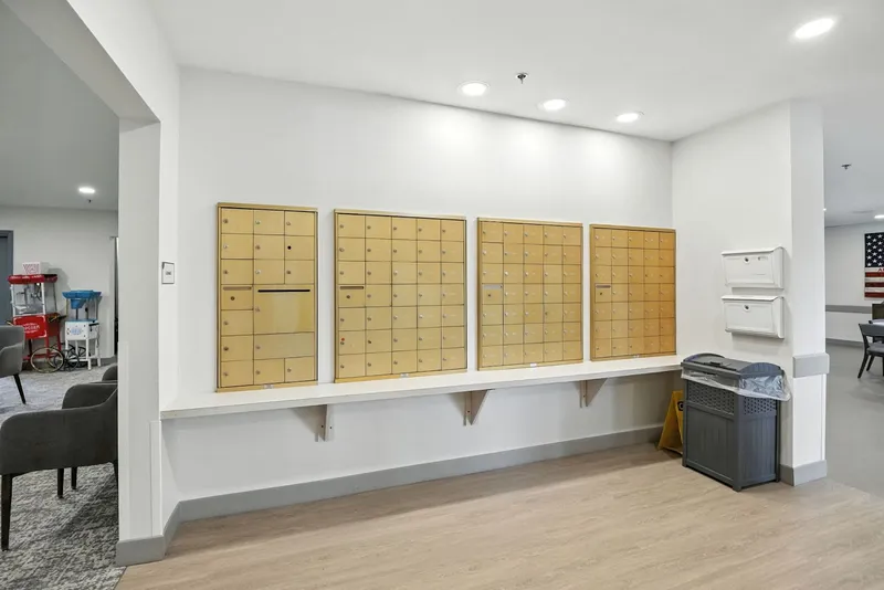 South Wind Heights photo 9