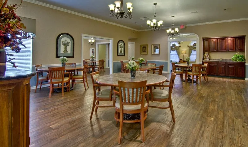 Southern Oaks Senior Living photo 3