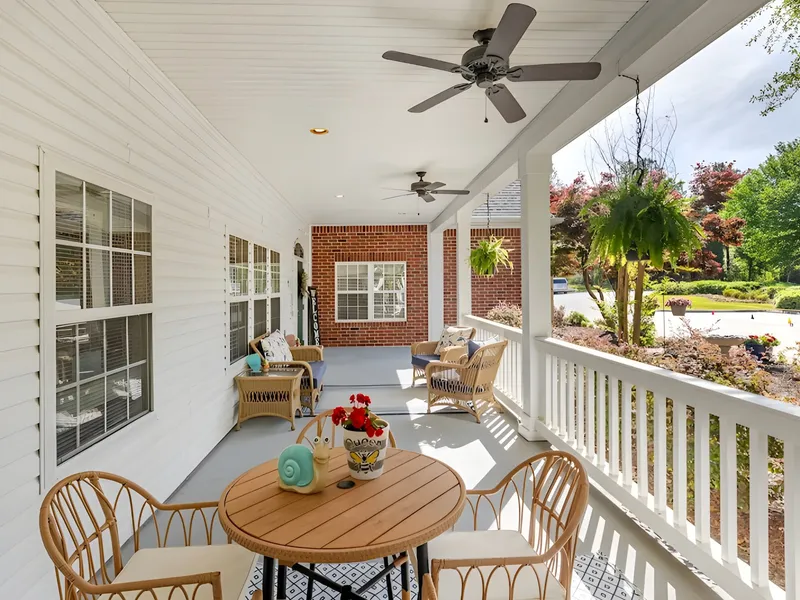 Springtree Manor photo 5