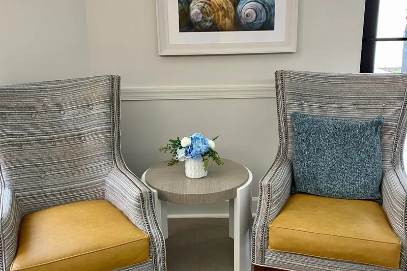 Springwood Court photo 2