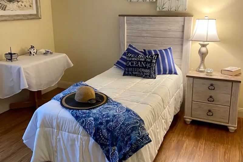 Springwood Court photo 3