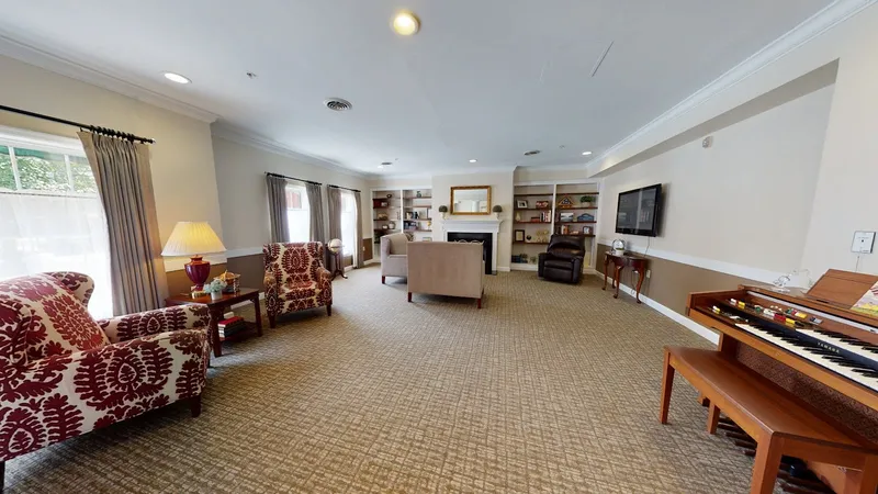 State Street Assisted Living photo 3