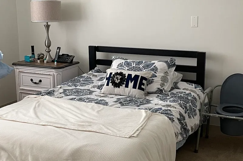 Suffield by the River photo 9