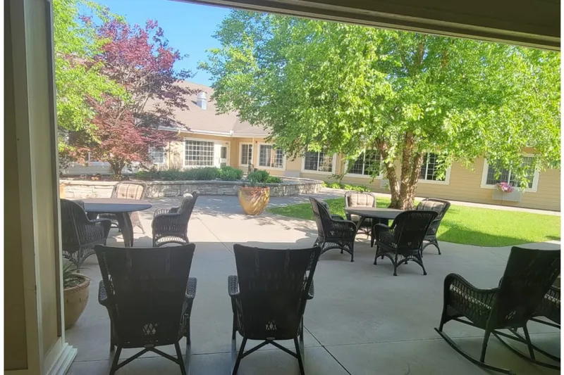 Sugar Creek Alzheimer’s Special Care Center