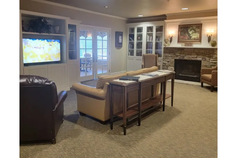 Sugar Creek Alzheimer’s Special Care Center photo 10