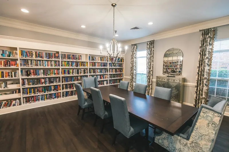 Summit Hills photo 9