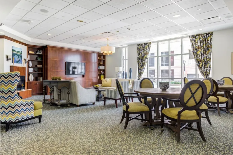 Summit of Uptown photo 2