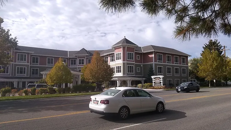 Sunrise at Holladay photo 2