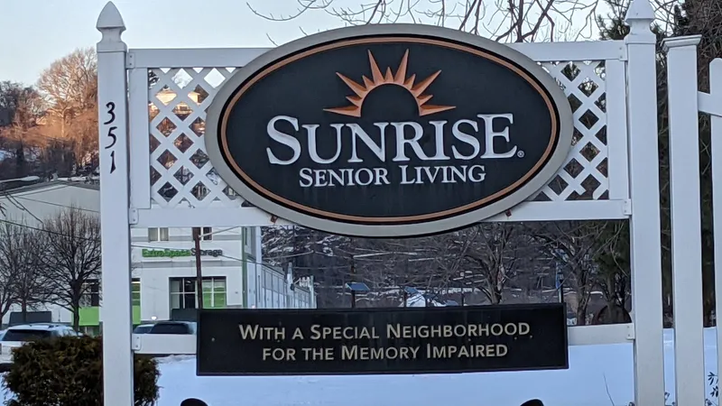 Sunrise of Edgewater photo 3