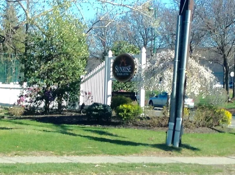 Sunrise of Edgewater photo 7