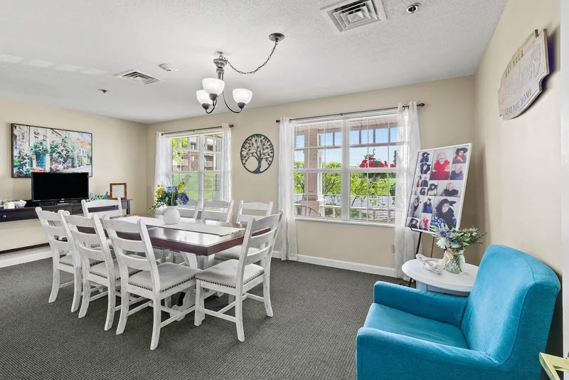 Taylor Place photo 4