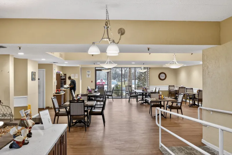The Atrium of Belleville - senior living in Belleville, Illinois - photo 11