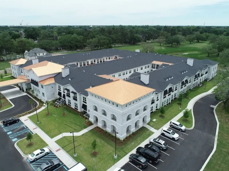 The Blake at Colonial Club photo 6