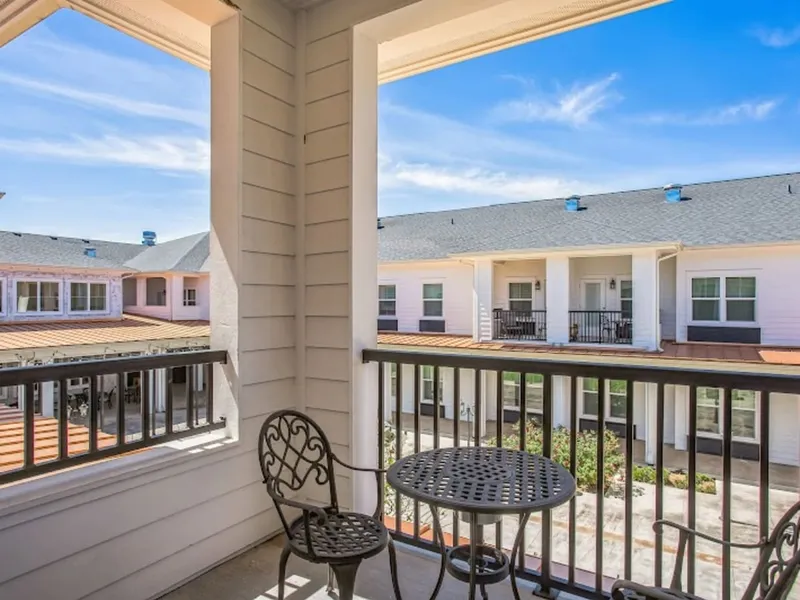 The Blake at Colonial Club photo 9