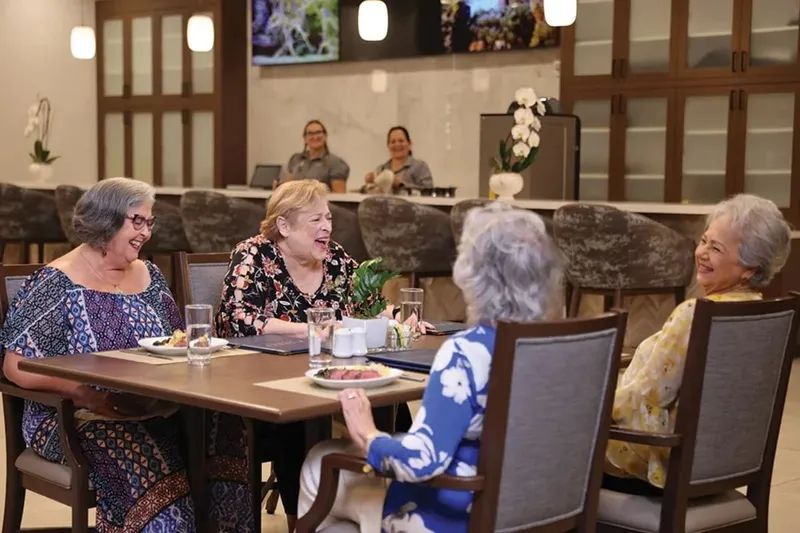 The Contemporary photo 4