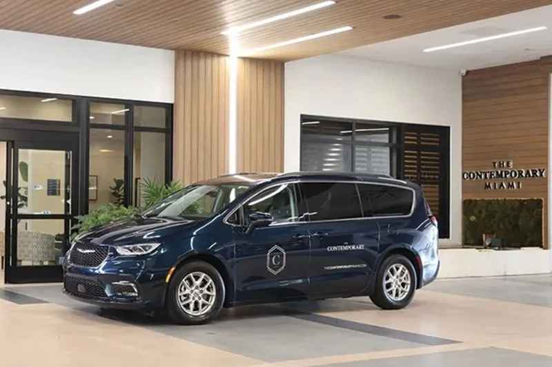 The Contemporary photo 7