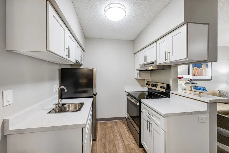 The Courtyard at Lakewood photo 4