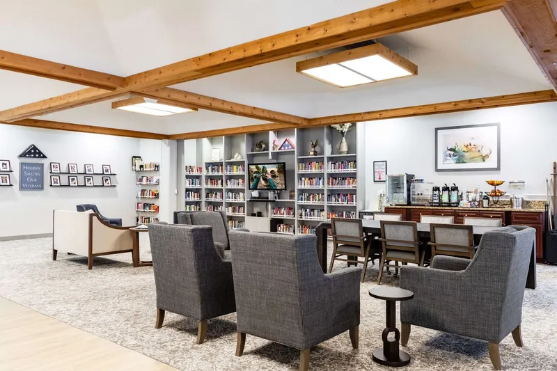 The Courtyard at Lakewood photo 9