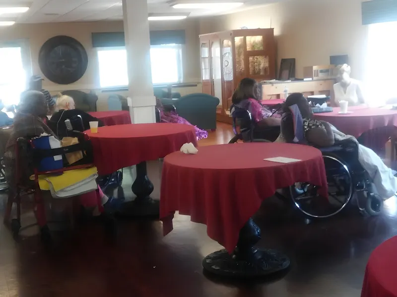 The Crossings at Noblesville Senior Living photo 2