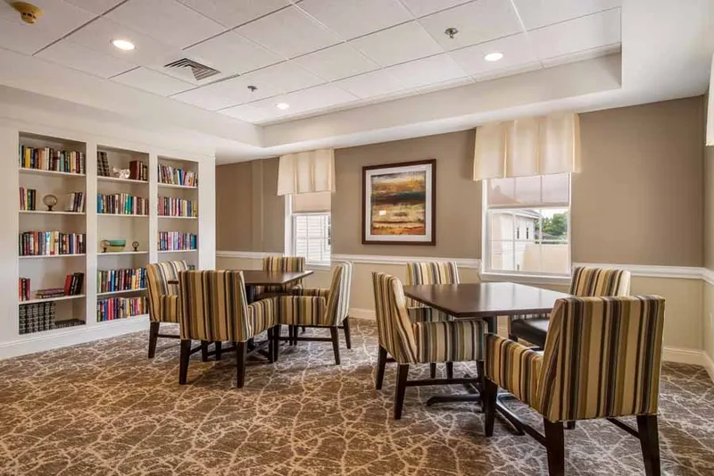 The Estates at Knightsbridge - senior living in Columbus, Ohio - photo 8