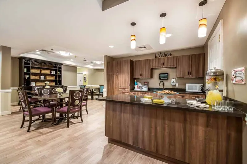 The Estates at Knightsbridge - senior living in Columbus, Ohio - photo 9