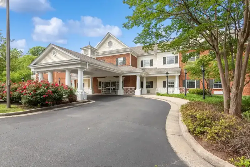 The Estates at West End Senior Living - Assisted Living, Memory Care in Richmond, Virginia