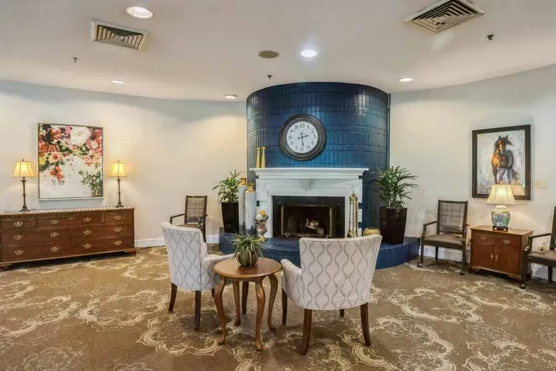 The Forum at Brookside Senior Living - senior living in Louisville, Kentucky - photo 7